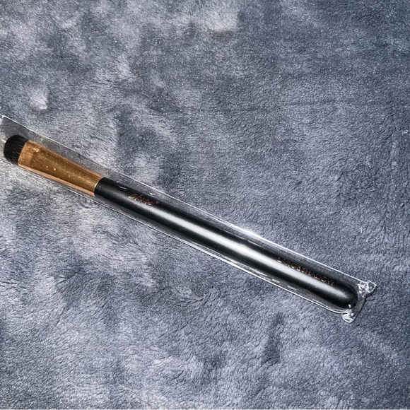 Lot of 4 New Makeup Brushes Luxie Sm Contour, Luxie Eye Brush, Skone Lg Shadow - Picture 6 of 6